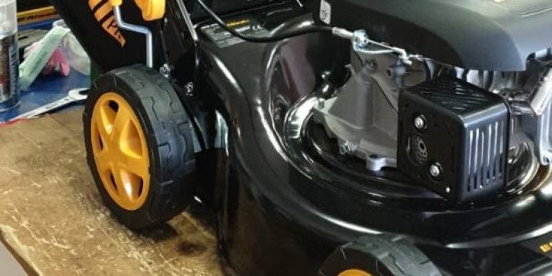Recenze benzínové sekačky Riwall RPM 4234 P