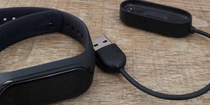 Recenze fitness náramku Xiaomi Mi Band 4