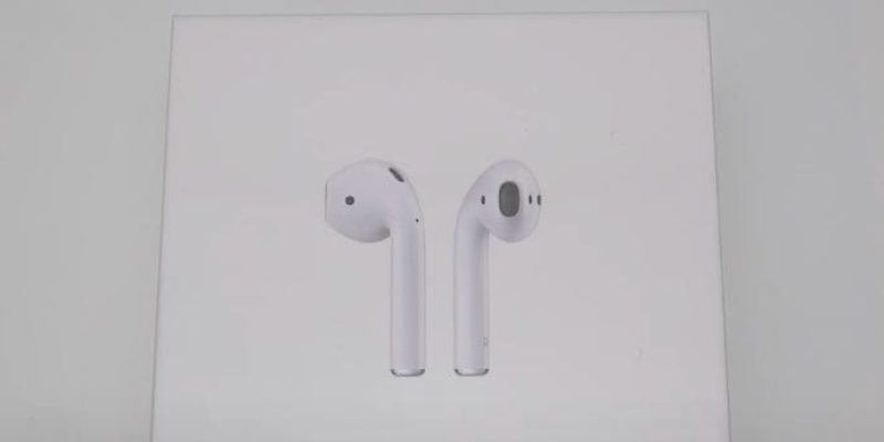 Srovnání sluchátek Apple AirPods + recenze
