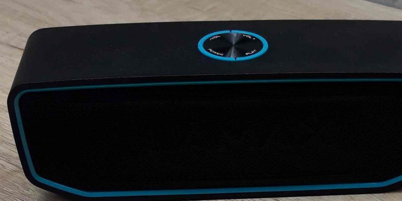 Recenze Bluetooth reproduktoru LAMAX Solitaire 1