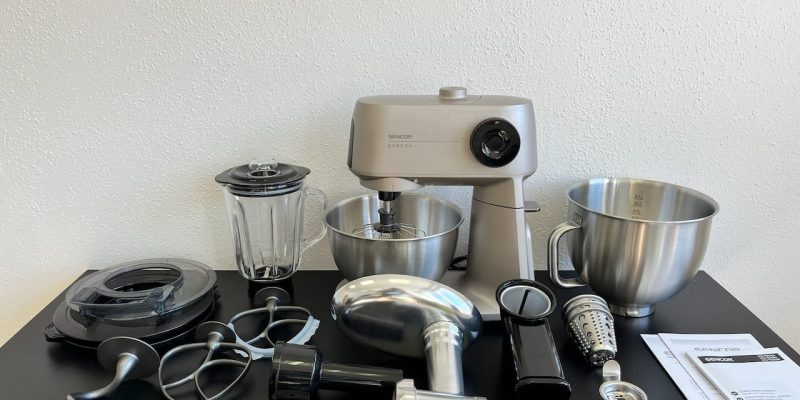 Kuchyňský robot – Sencor Gordon STM 7651WS